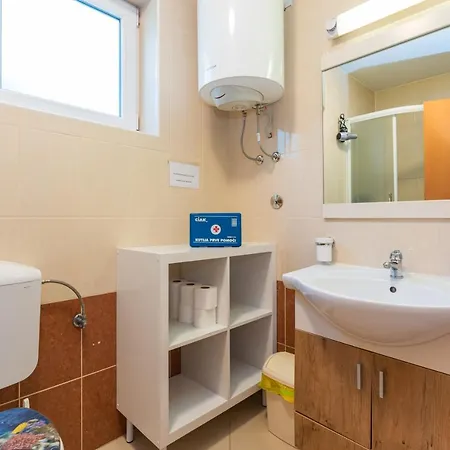Apartmán New Lovorka 7 Apt. 4+1 In Krk Baška