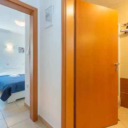 New Lovorka 7 Apt. 4+1 In Krk Apartman