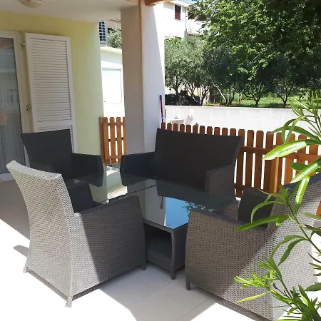 New Lovorka 7 Apt. 4+1 In Krk * Baška